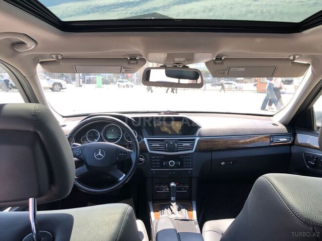 Mercedes E 200-4