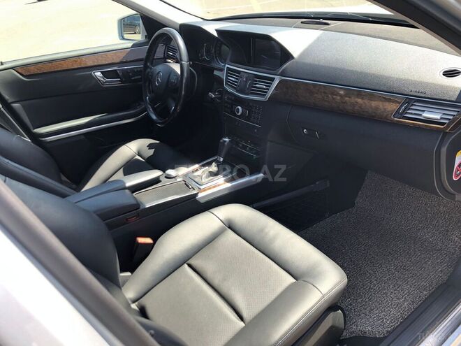 Mercedes E 200-6