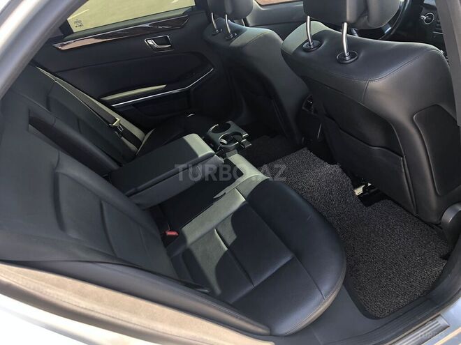 Mercedes E 200-12