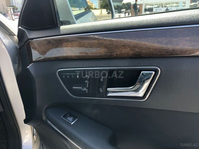 Mercedes E 200-9
