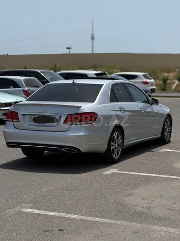 Mercedes E 220-5