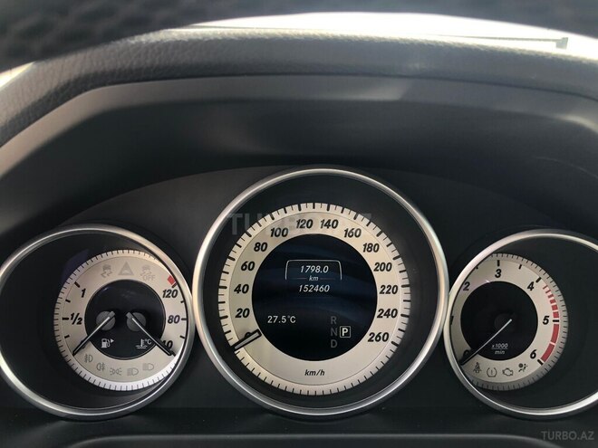 Mercedes E 220-10