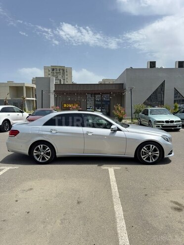 Mercedes E 220-9