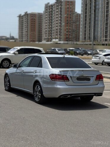 Mercedes E 220-7