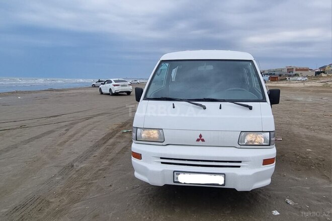 Mitsubishi L300 2008, 292,000 km - 2.0 l - Bakı