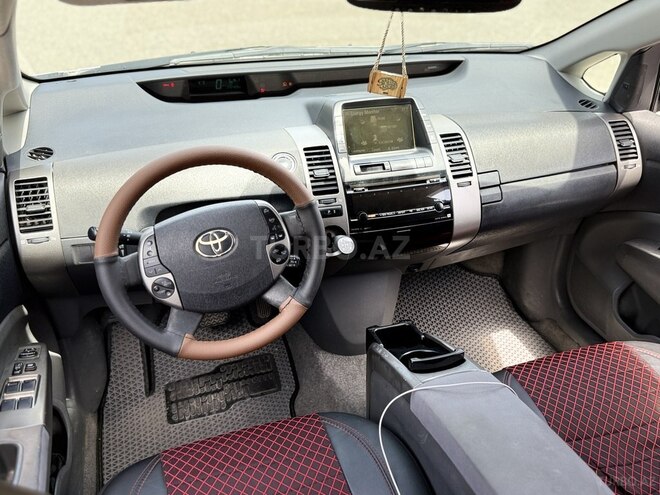 Toyota Prius-9
