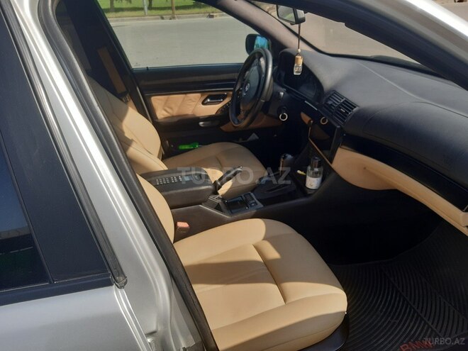 BMW 525 2001, 314,000 km - 2.5 l - Bakı