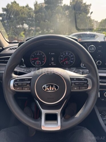 Kia K5-3