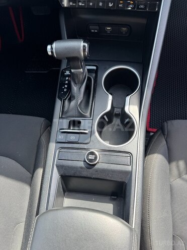 Kia K5-14