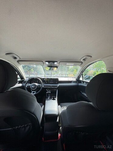 Kia K5-19