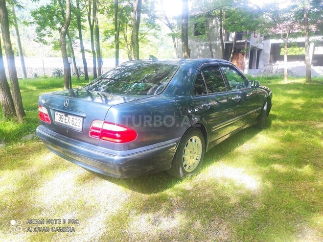 Mercedes E 200 1999, 351,712 km - 2.0 l - Zaqatala