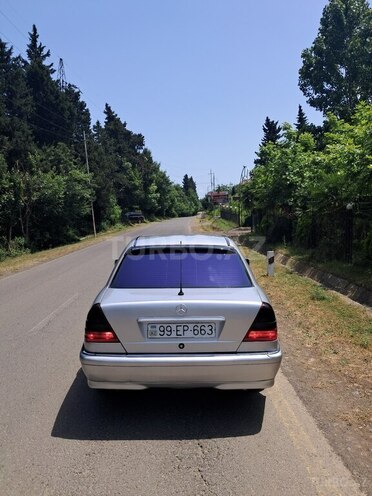 Mercedes C 220 d 1998, 417,396 km - 2.2 l - Lənkəran