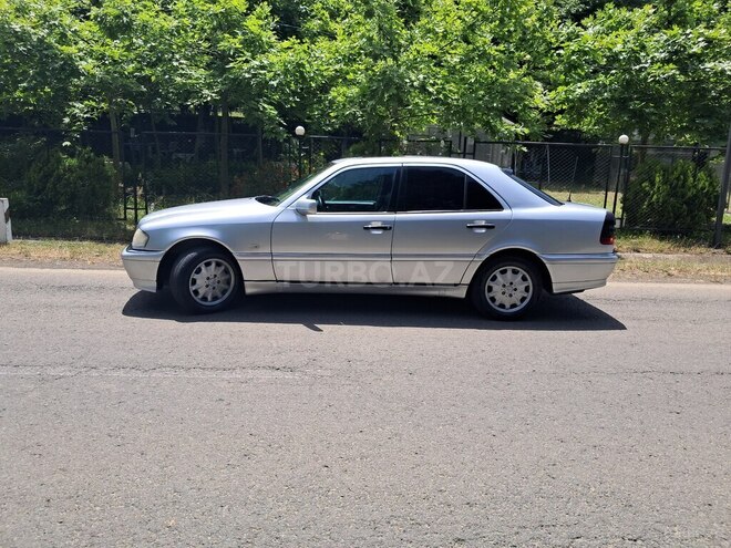 Mercedes C 220 d 1998, 417,396 km - 2.2 l - Lənkəran