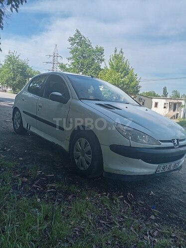 Peugeot 206 2005, 25,640 km - 1.4 l - Bakı