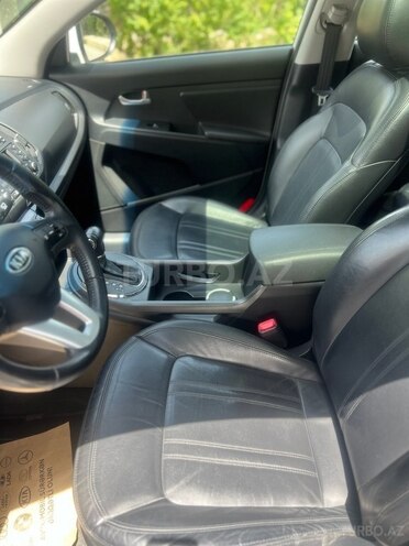 Kia Sportage-12