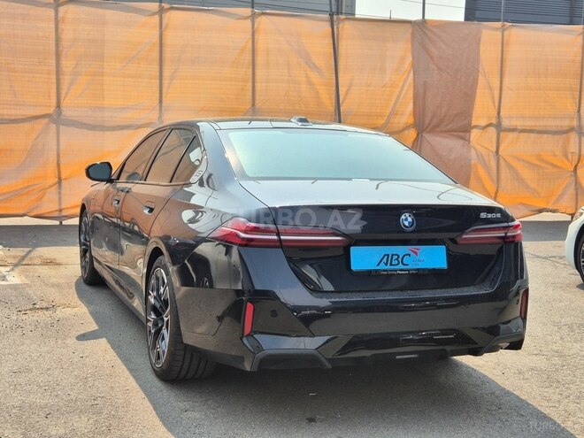 BMW 530e-5