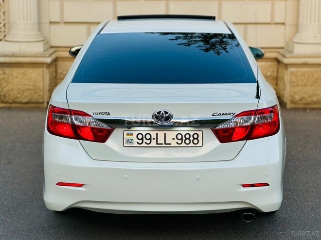 Toyota Camry-8