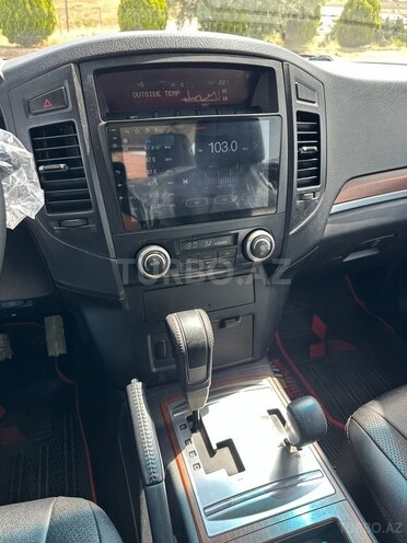 Mitsubishi Pajero-14