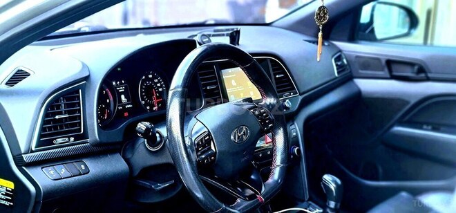 Hyundai Elantra 2018, 177,028 km - 1.6 л - Bakı