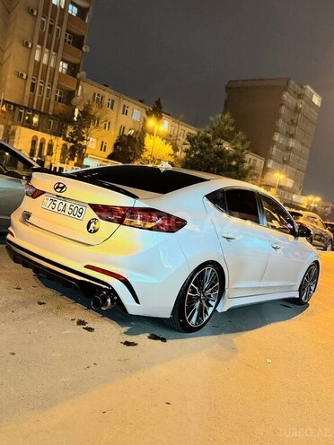 Hyundai Elantra 2018, 177,028 km - 1.6 л - Bakı