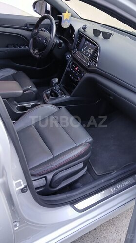 Hyundai Elantra 2018, 177,028 km - 1.6 л - Bakı