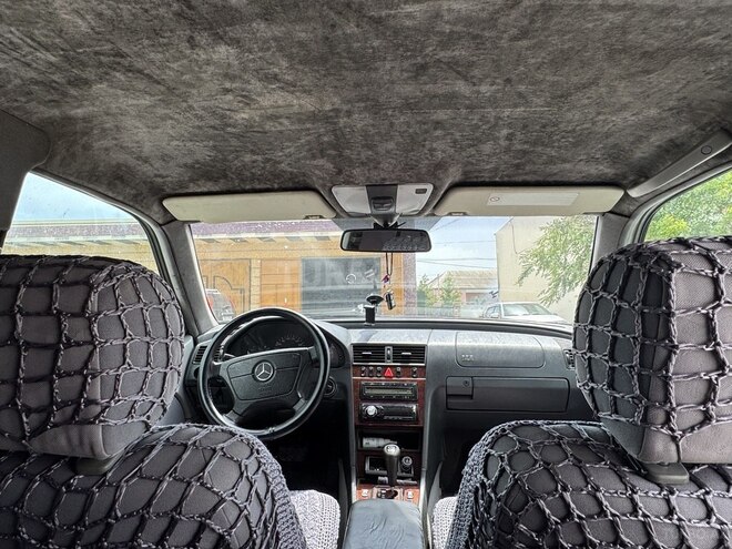 Mercedes C 220 d 1999, 318,110 km - 2.2 l - Bakı