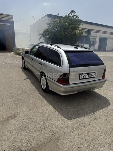 Mercedes C 220 d 1999, 318,110 km - 2.2 l - Bakı