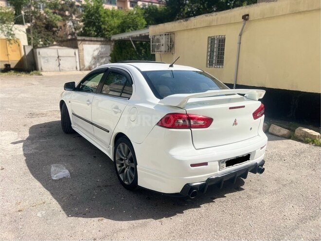 Mitsubishi Lancer 2010, 200,000 km - 2.0 l - Bakı