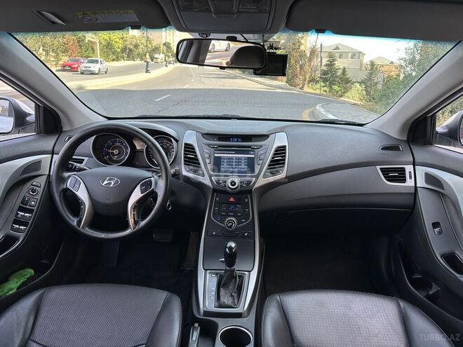 Hyundai Avante 2015, 183,000 km - 1.6 л - Bakı