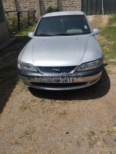 Opel Vectra 1997, 285,000 km - 1.8 l - Şəki