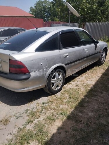 Opel Vectra 1997, 285,000 km - 1.8 l - Şəki