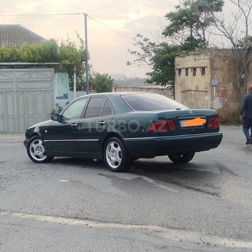 Mercedes E 240 1997, 345,000 km - 2.4 l - Bakı