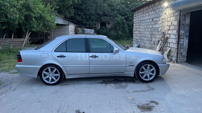 Mercedes C 180 2000, 442,000 km - 1.8 l - Bərdə