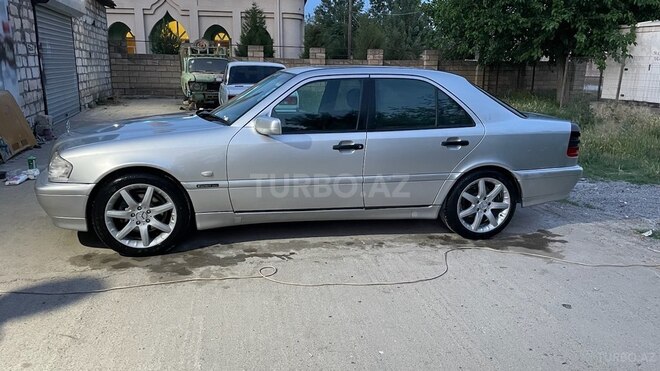 Mercedes C 180 2000, 442,000 km - 1.8 l - Bərdə
