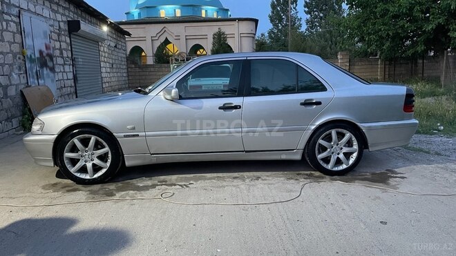Mercedes C 180 2000, 442,000 km - 1.8 l - Bərdə