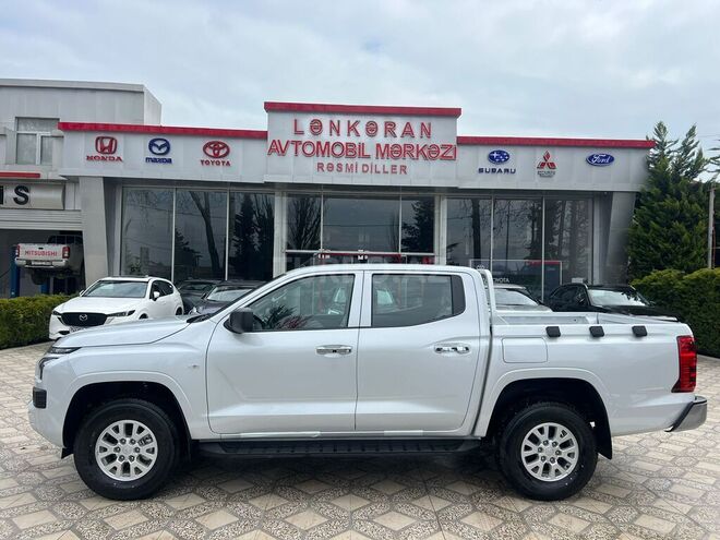Mitsubishi L200-5