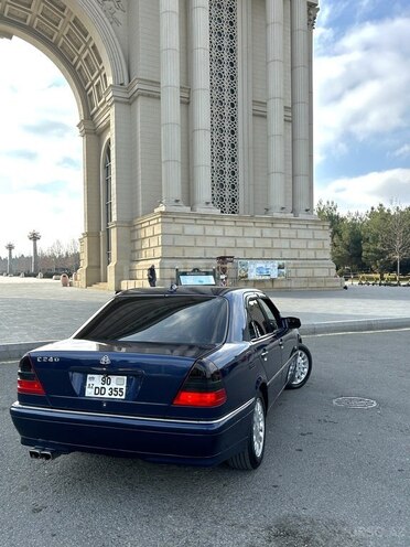 Mercedes C 240 1998, 300,000 km - 2.4 л - Gəncə