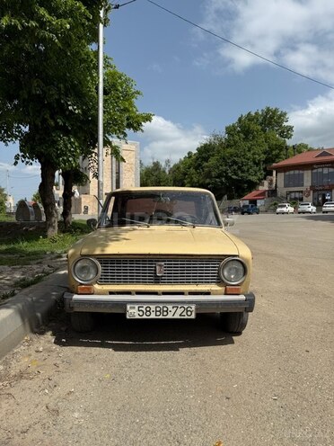 LADA (VAZ) 21011 1980, 95,000 km - 1.6 l - 