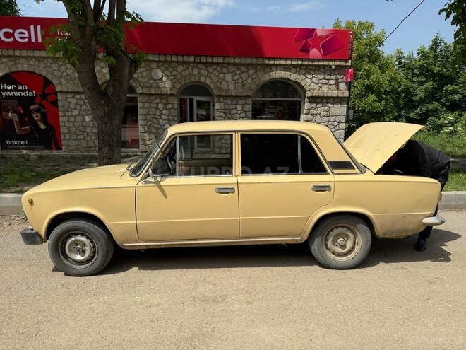 LADA (VAZ) 21011 1980, 95,000 km - 1.6 l - 