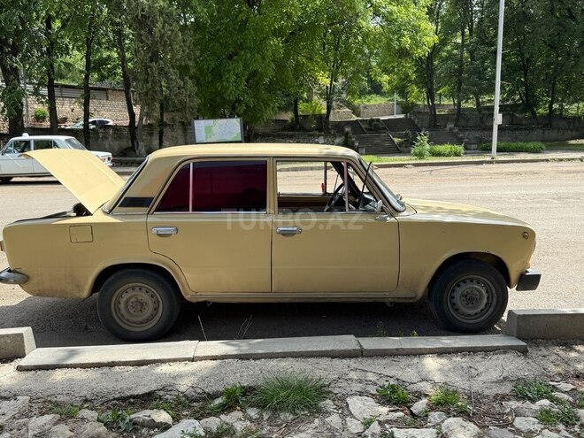 LADA (VAZ) 21011 1980, 95,000 km - 1.6 l - 