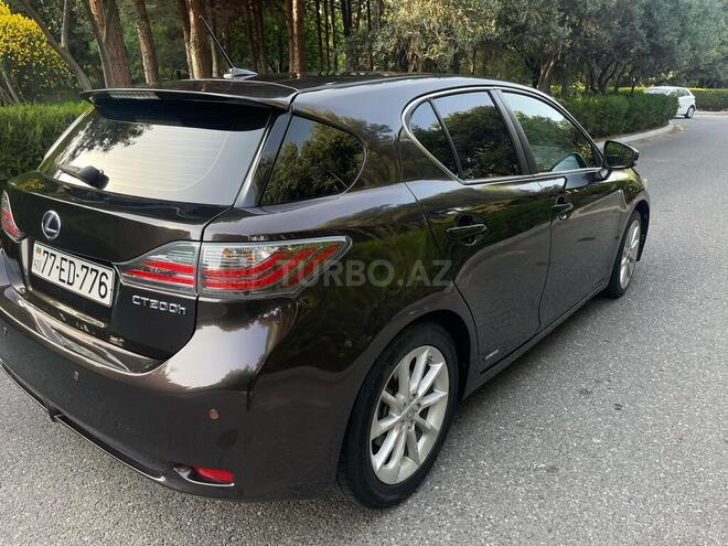Lexus CT 200h-6