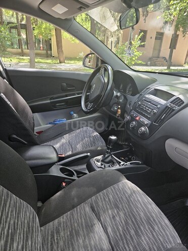 Kia Ceed 2009, 146,000 km - 1.4 л - Gəncə