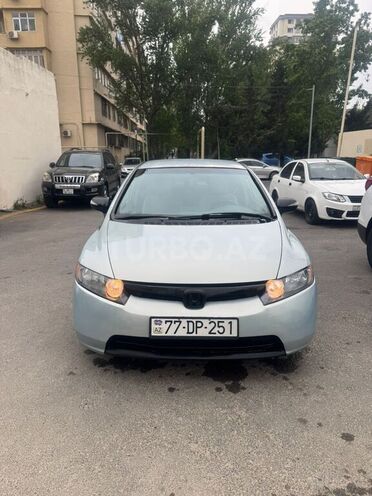 Honda Civic 2008, 268,000 km - 1.3 л - Bakı
