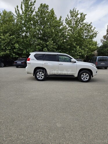 Toyota Land Cruiser Prado 2010, 208,000 km - 2.7 л - Bakı