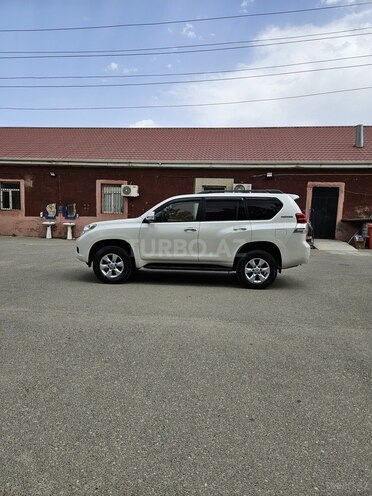 Toyota Land Cruiser Prado 2010, 208,000 km - 2.7 л - Bakı