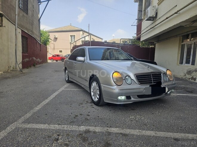 Mercedes E 240 2000, 209,000 km - 2.6 l - Bakı
