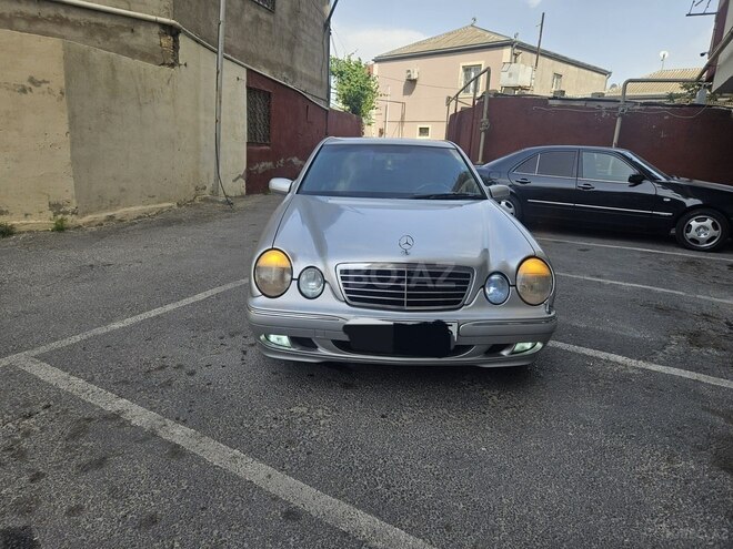 Mercedes E 240 2000, 209,000 km - 2.6 l - Bakı