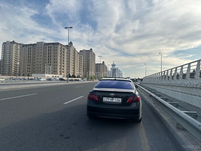 Toyota Camry-12