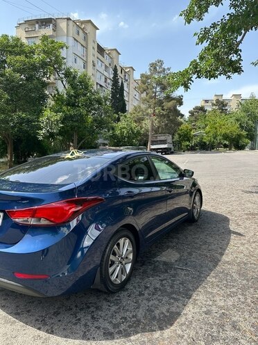 Hyundai Elantra 2015, 160,000 km - 1.8 л - Bakı