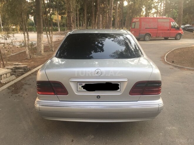 Mercedes E 220 d 2000, 450,000 km - 2.2 l - Sumqayıt